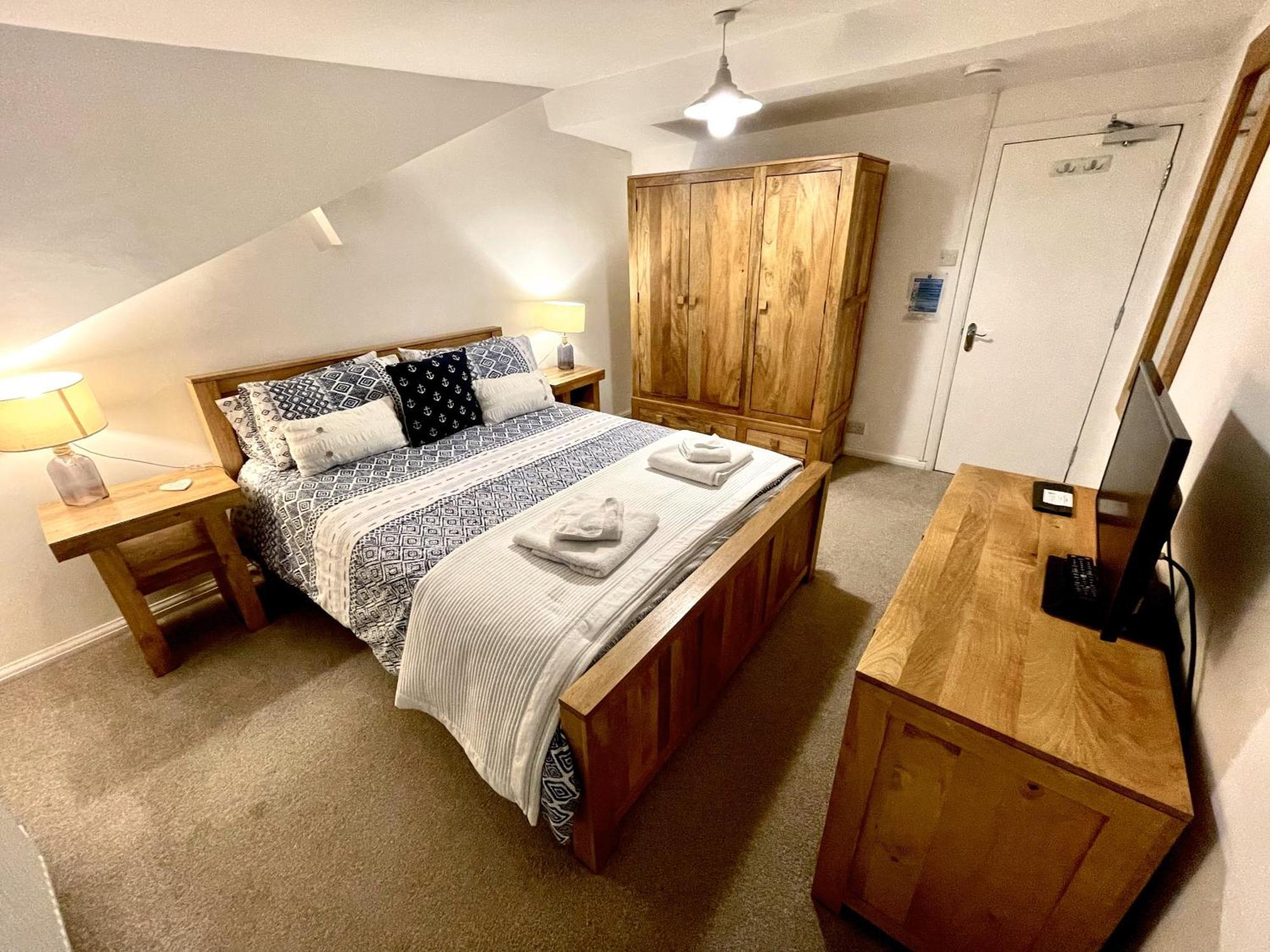 Tidesreach Filey, Sleeps 13, Close To Beach Exterior foto